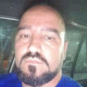 امید زنگنه