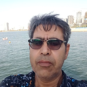 سیاوش عباسی