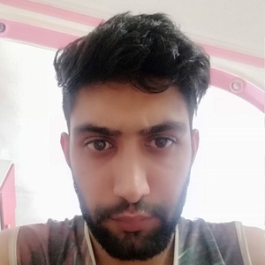 یونس بابائیان