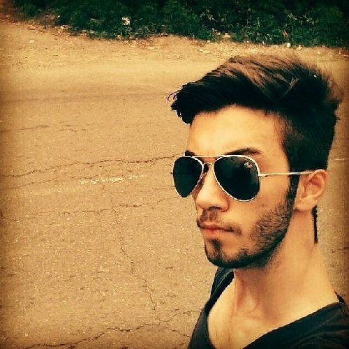 پوریا محمودی حق شناس