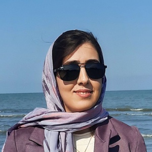 نفیسه خدادادی کبوترآبادی