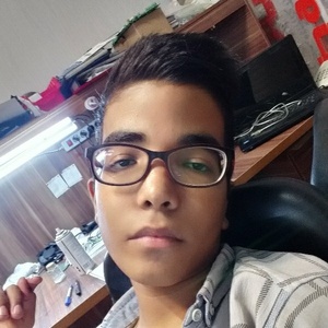 تورج عطامنش