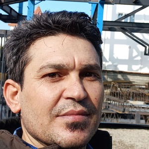 محسن صفرزاده