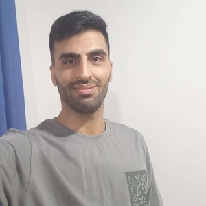 دانیال فرخی نیا