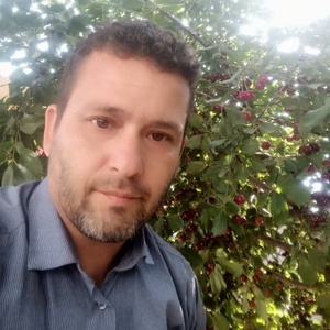 مهدی طاهری