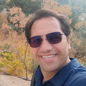 مسعود هنرمند عاشق آبادی