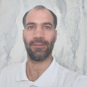 نوید صادقی