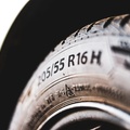 پنچرگیری و تعویض لاستیک ماشین