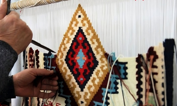 آموزش گلیم بافی