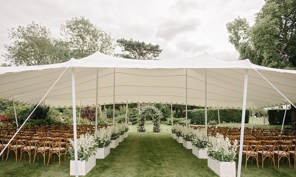 کرایه چتر و آلاچیق